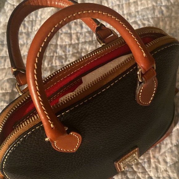 Women’s Black Dooney and Bourke Small satchel - Picture 2 of 12